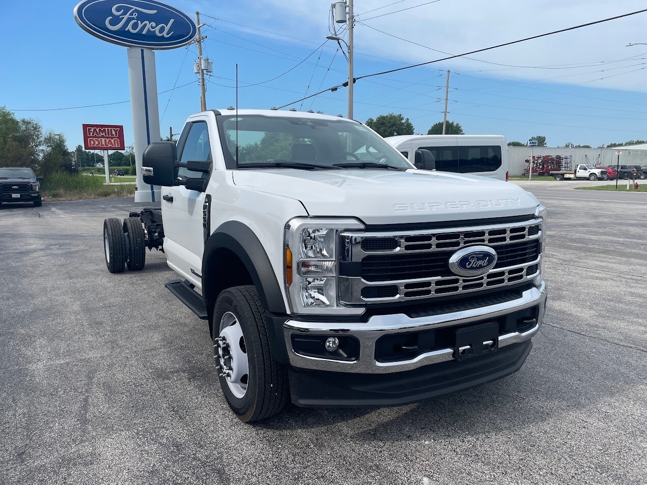 2024 Ford F-550 XL photo 3