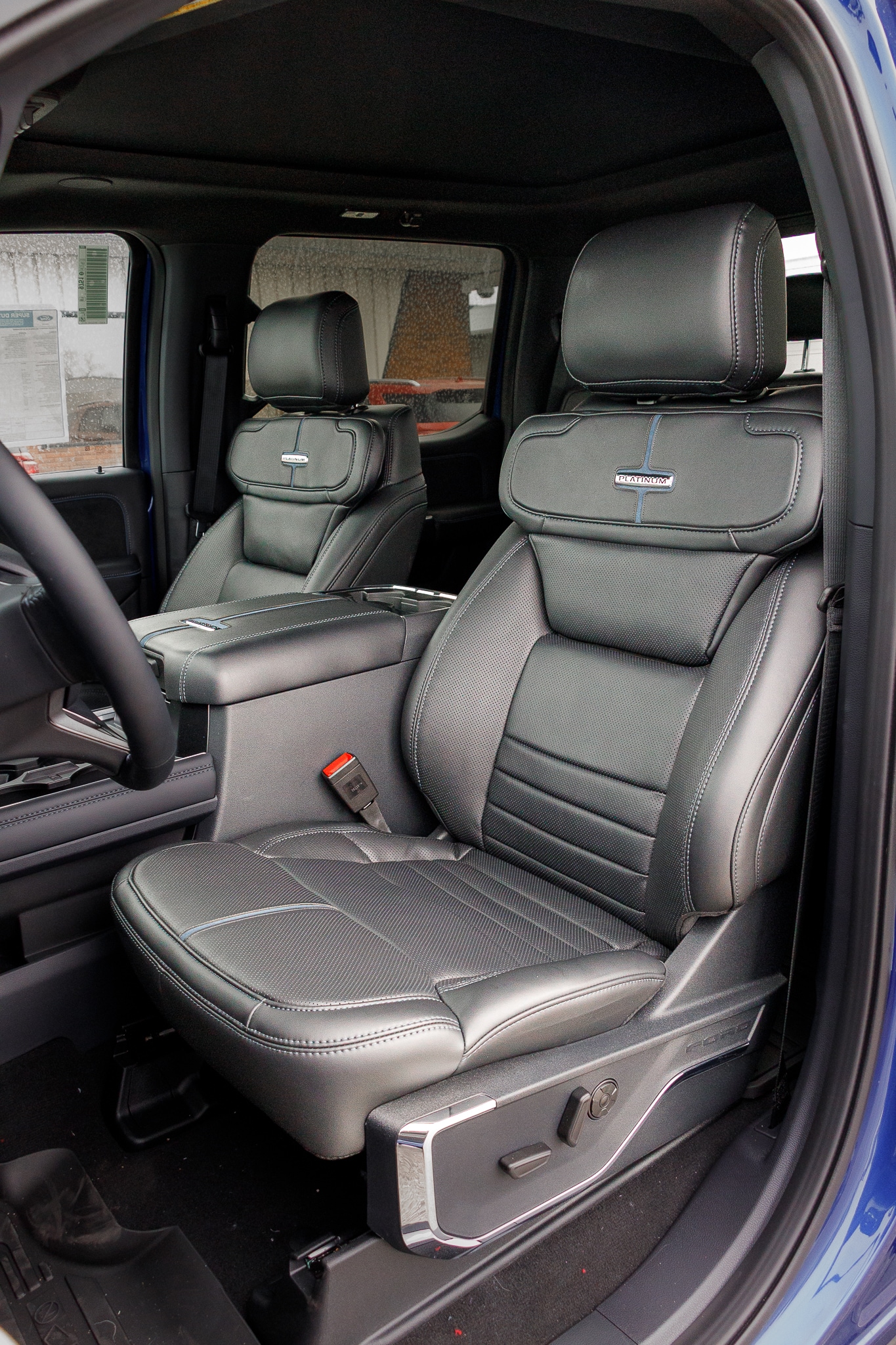 2026 Ford F-250 Super Duty Platinum - Photo 9