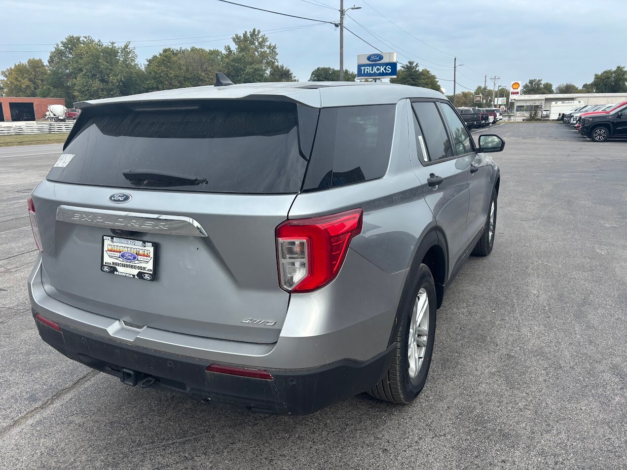 2024 Ford Explorer Base photo 4