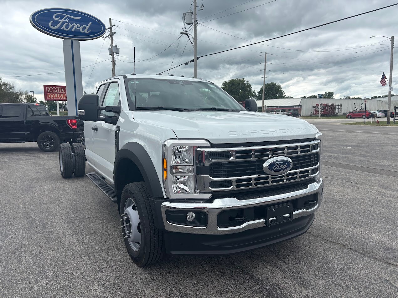 2025 Ford F-450 XL photo 3