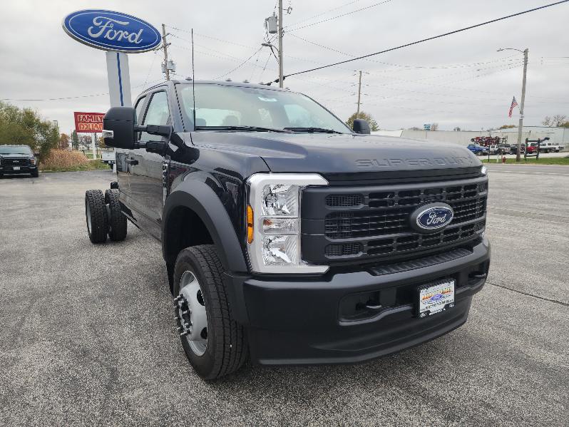 2024 Ford F-450 Super Duty Chassis Cab XL - Photo 3