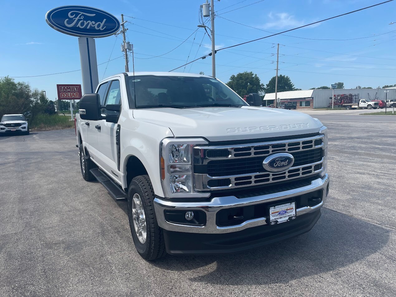 2025 Ford F-250 XLT photo 3