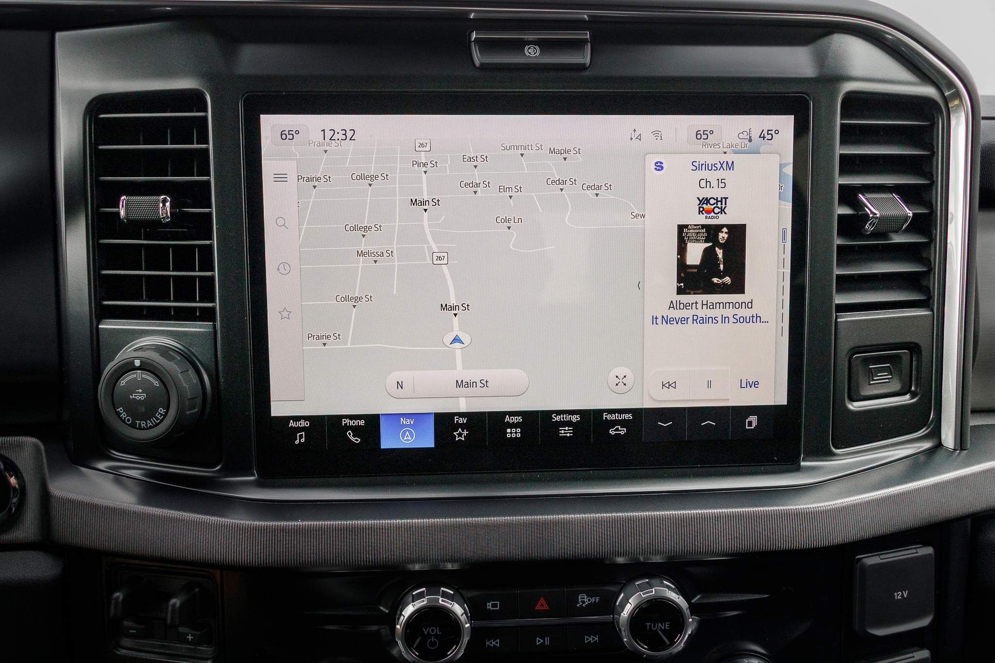 2026 Ford F-250 Super Duty Platinum - Photo 15