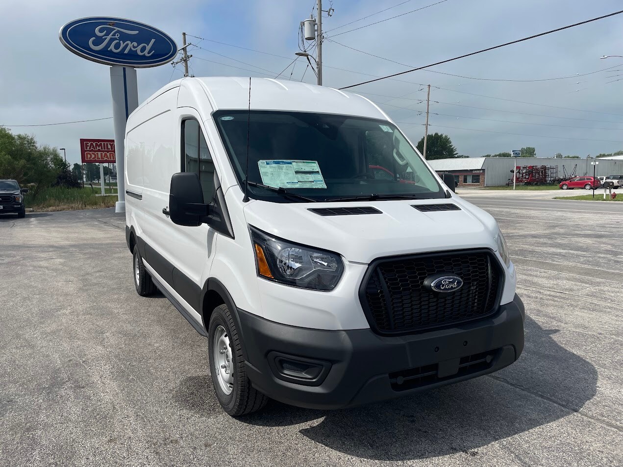 2025 Ford Transit photo 3