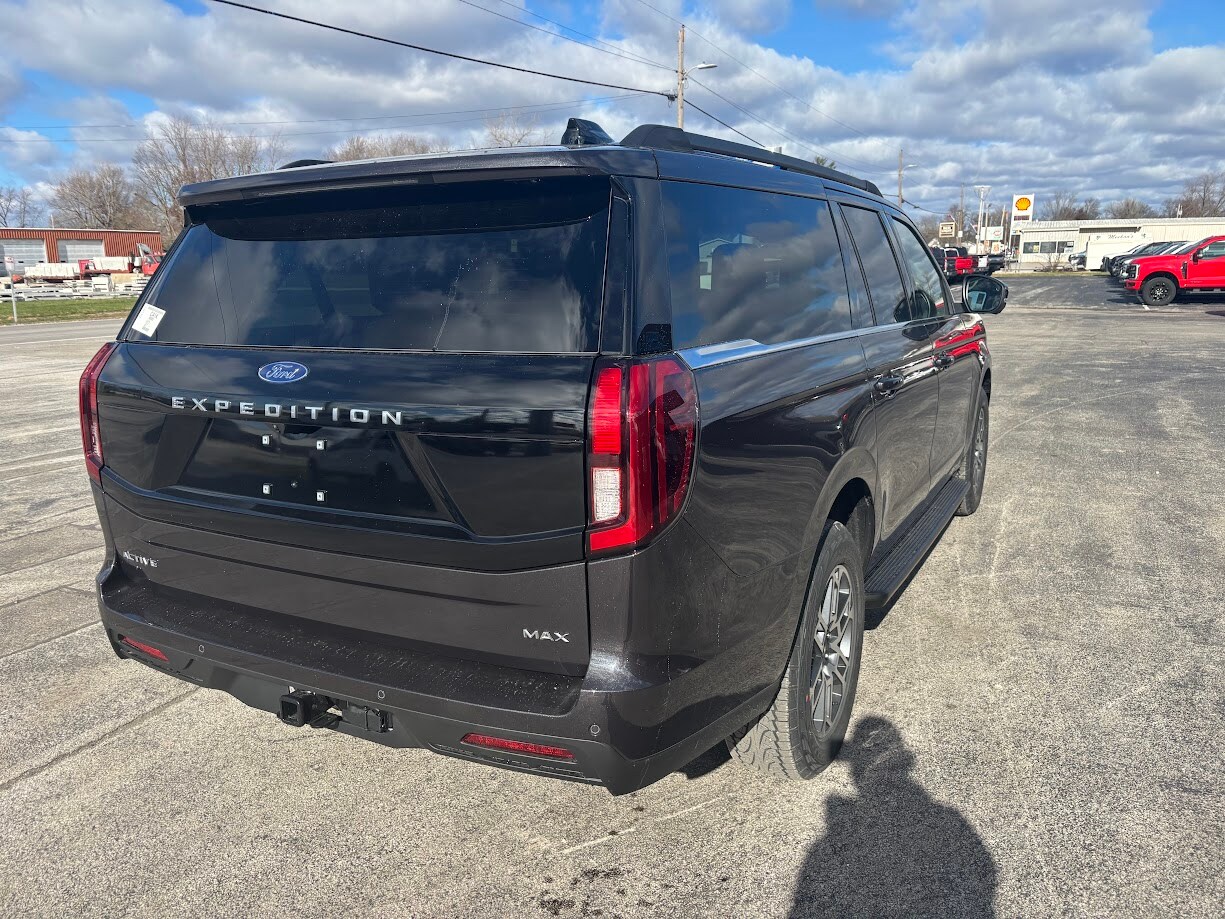 2025 Ford Expedition MAX photo 4