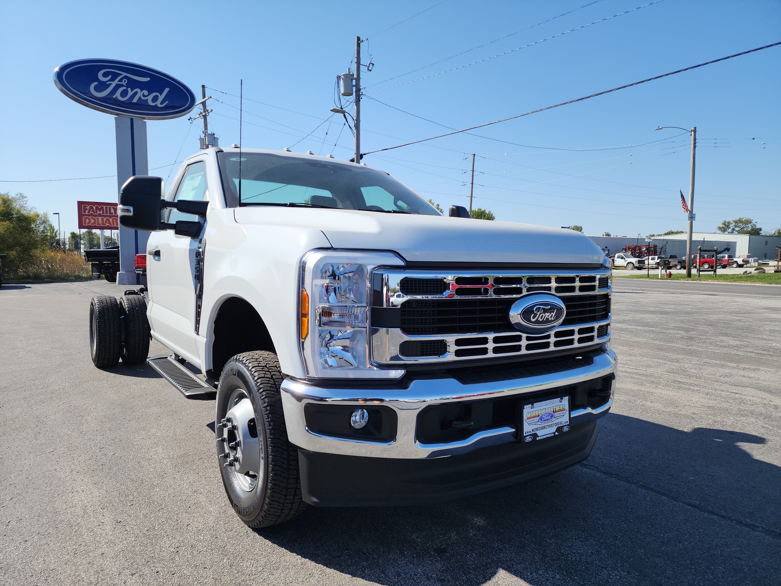 2024 Ford F-350 XL photo 3