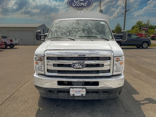 2027 Ford E-350 Cutaway Base Truck