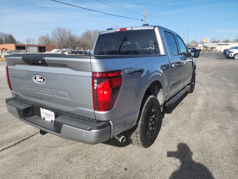 2024 Ford F-150 XLT photo 4