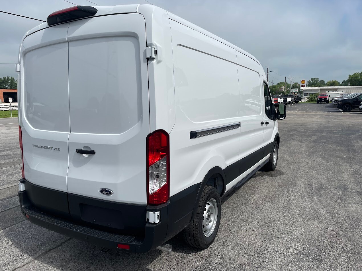 2025 Ford Transit photo 4