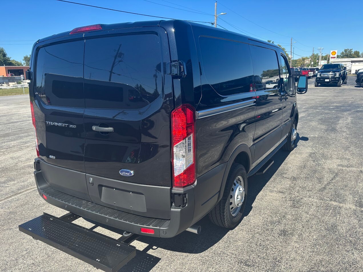 2024 Ford Transit photo 4