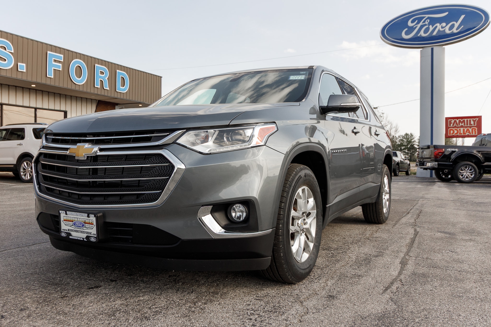 Used 2020 Chevrolet Traverse 1LT with VIN 1GNEVGKW0LJ171886 for sale in Greenfield, IL