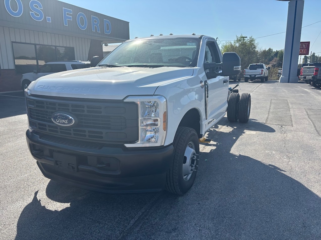 New 2026 Ford F-350 XL Truck Crew Cab