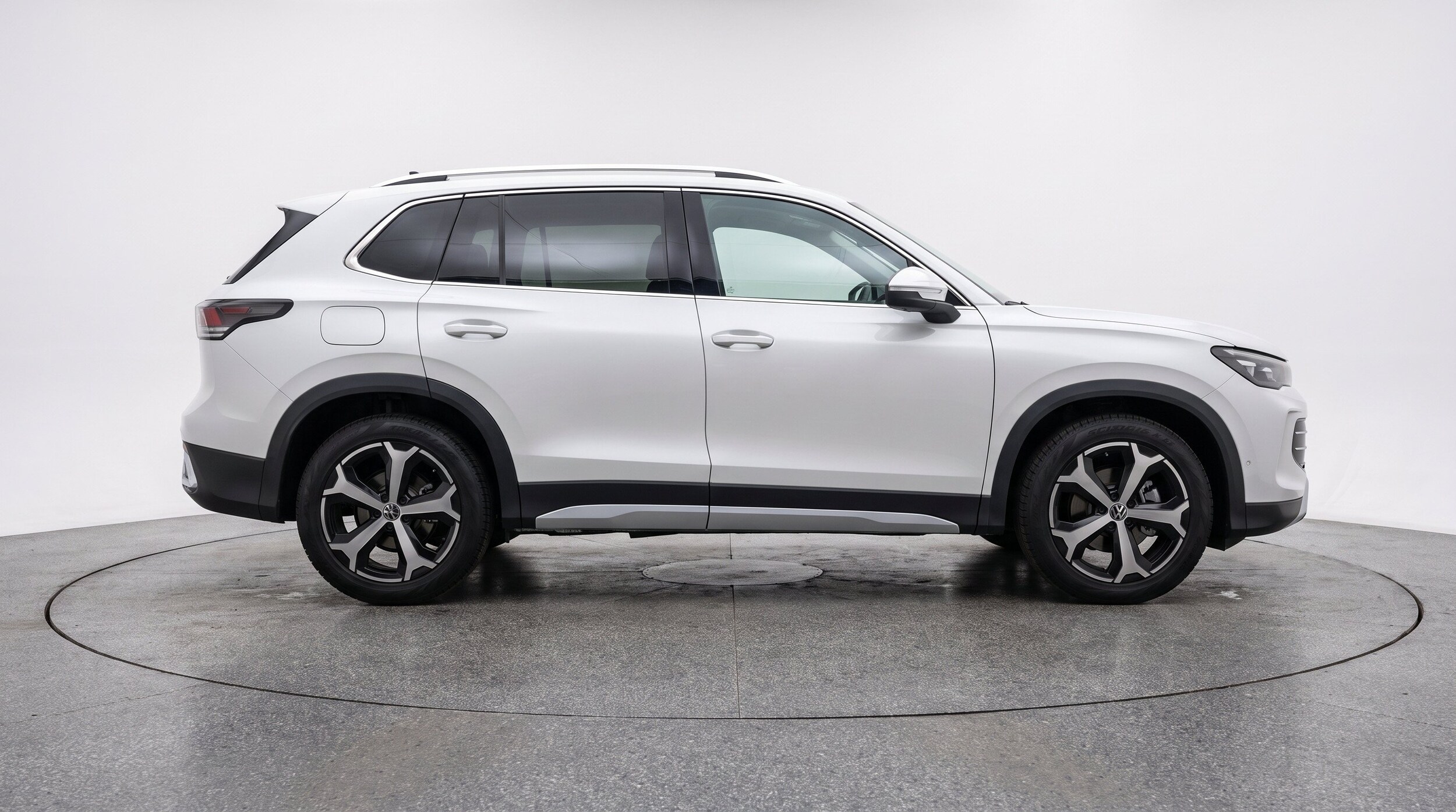 Thumbnail: 2026 Volkswagen Tiguan - 11