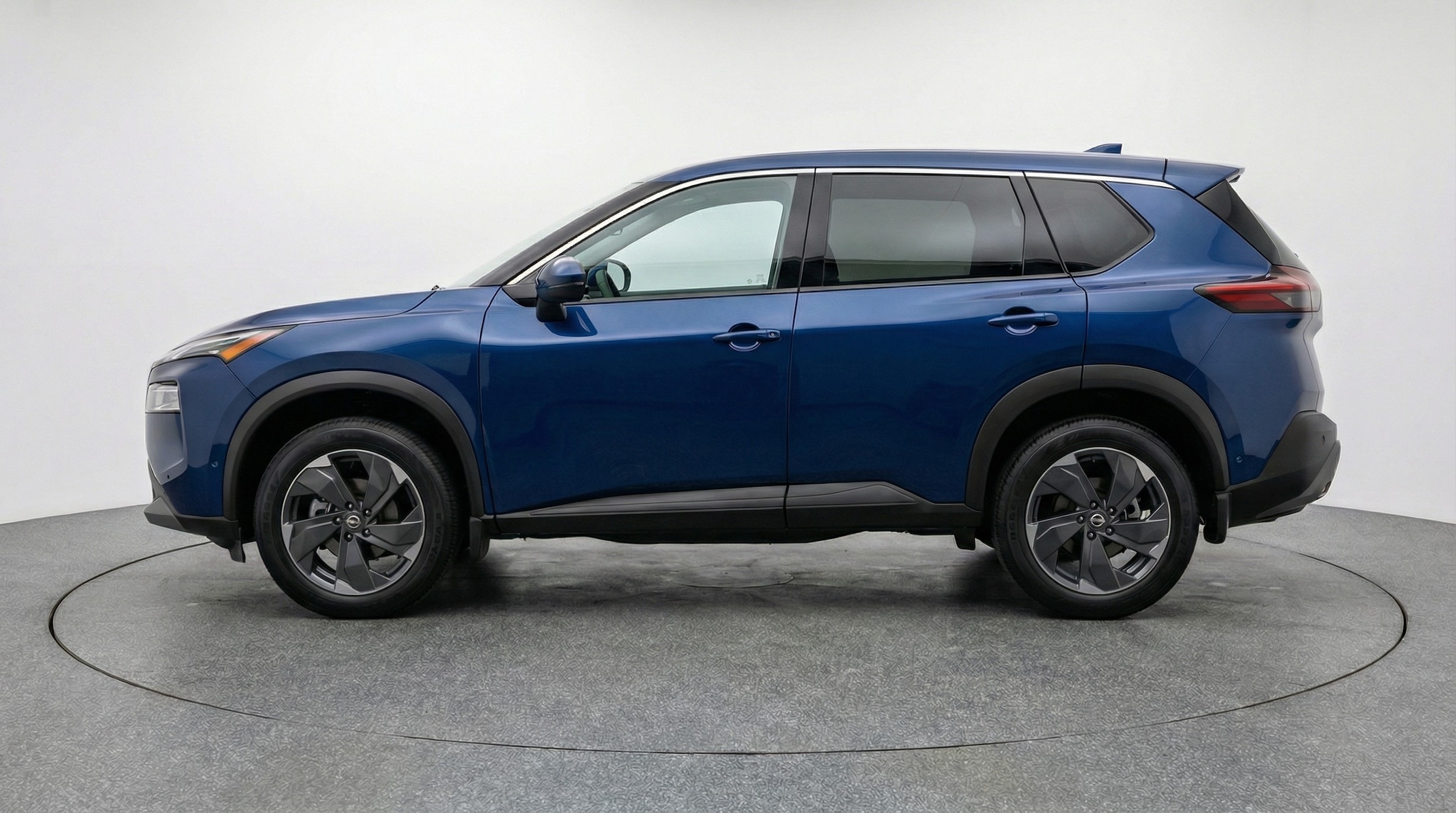 Thumbnail: 2025 Nissan Rogue - 4