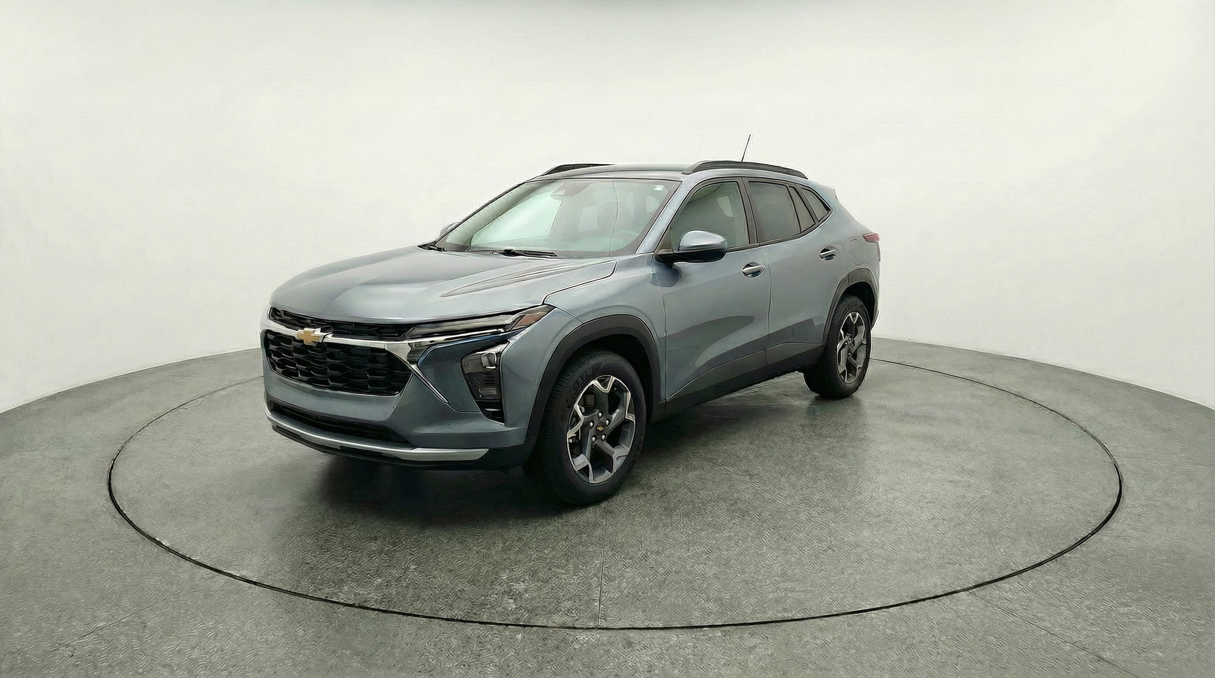 Thumbnail: 2025 Chevrolet Trax - 3