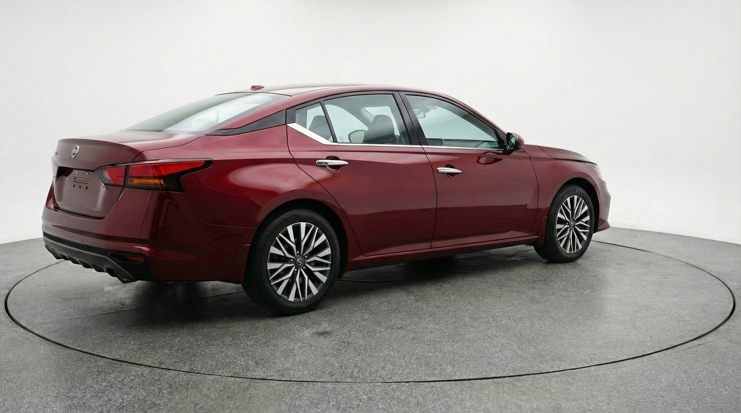 Thumbnail: 2025 Nissan Altima - 9