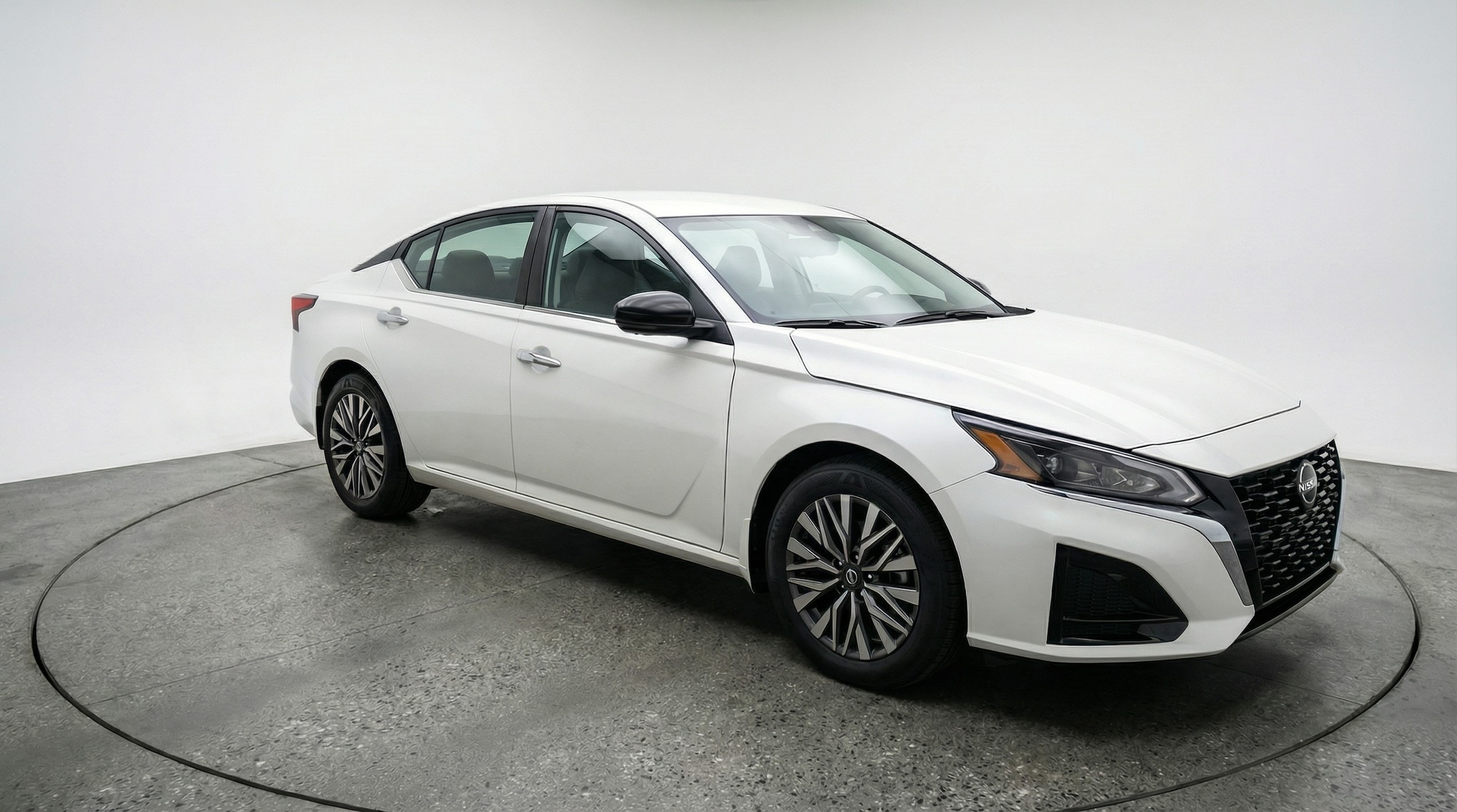 2025 Nissan Altima 2.5 SV FWD