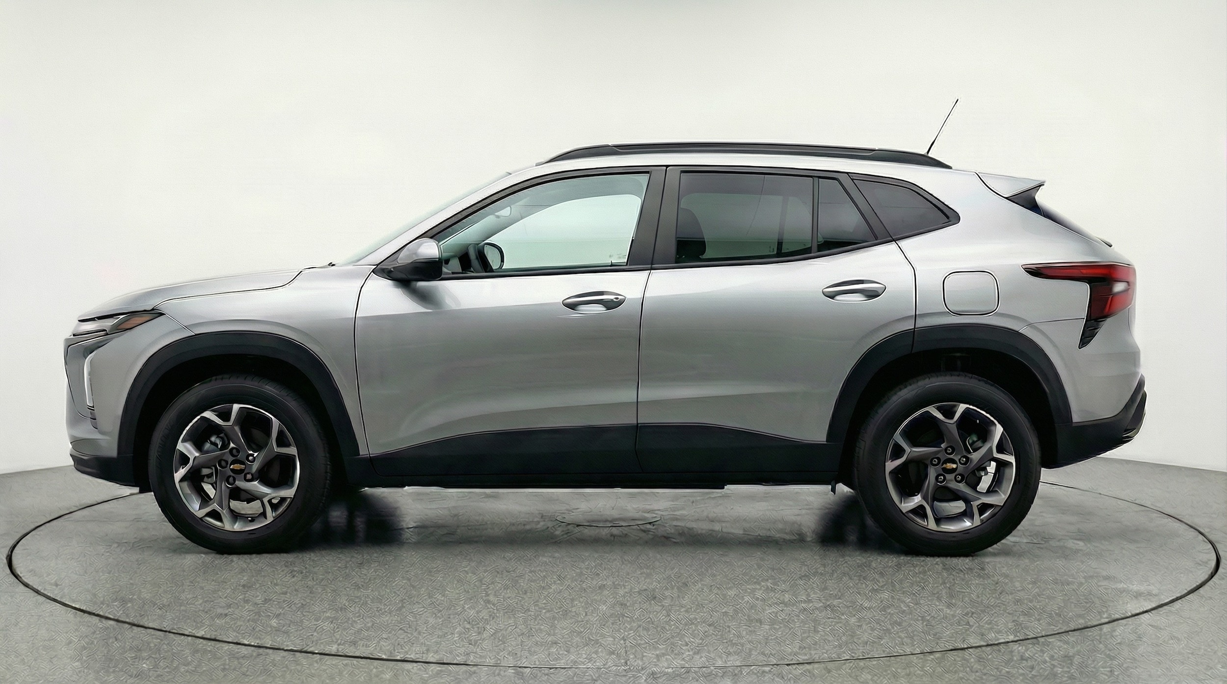 Thumbnail: 2025 Chevrolet Trax - 4