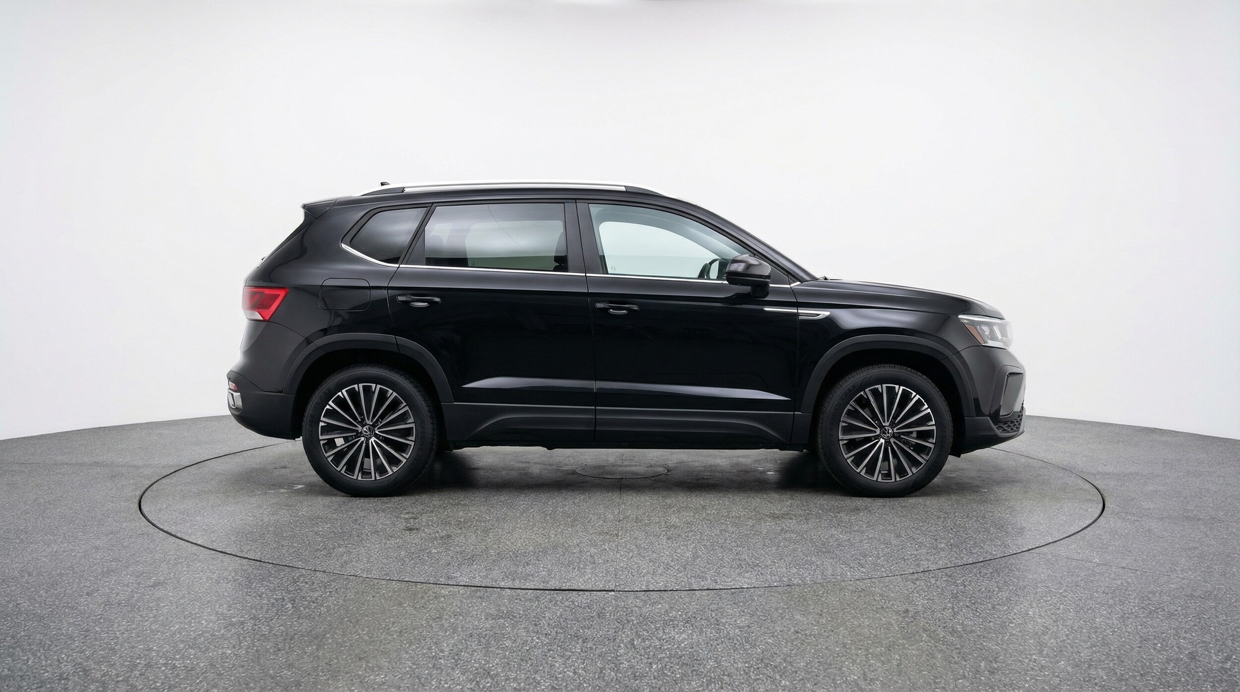 Thumbnail: 2025 Volkswagen Taos - 8