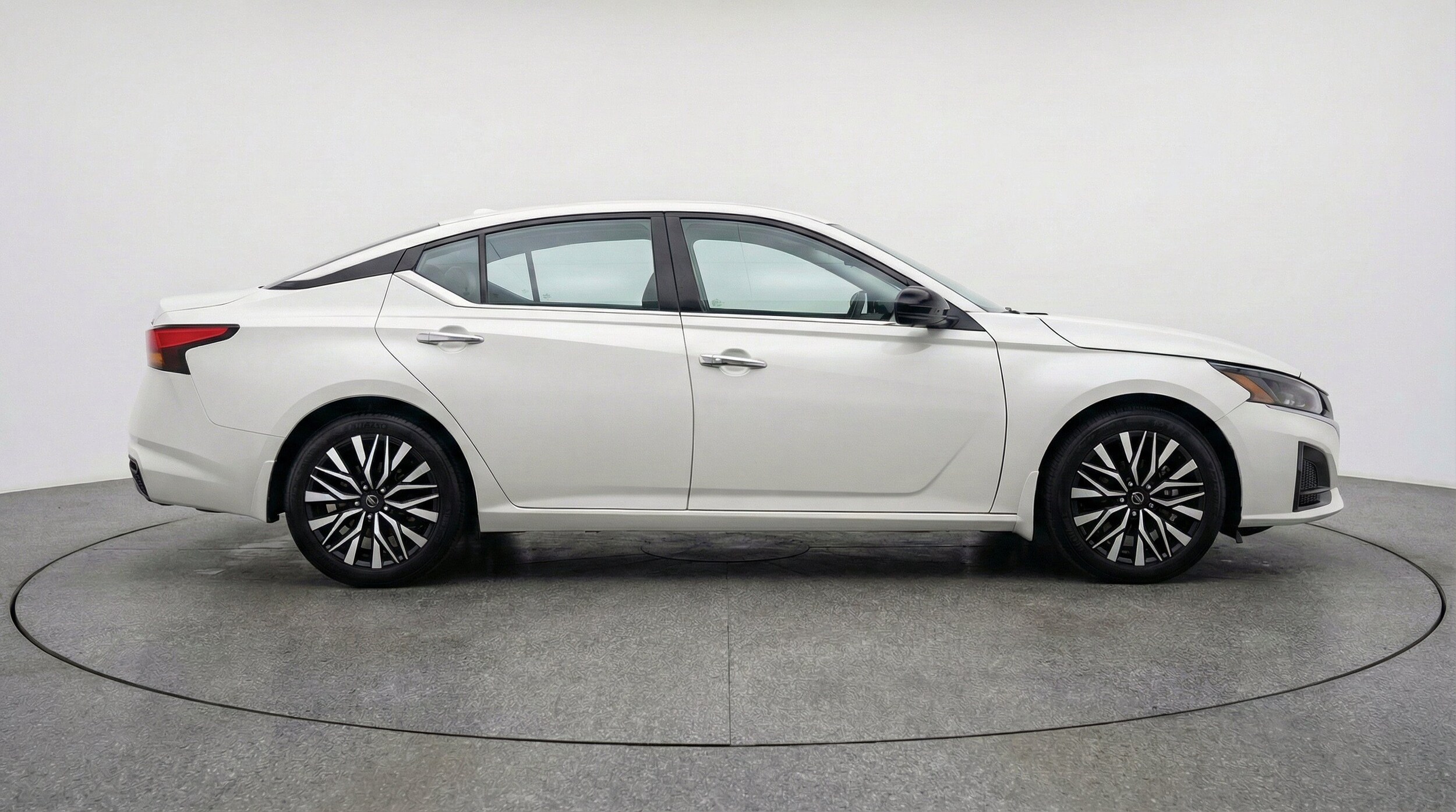 Thumbnail: 2025 Nissan Altima - 11