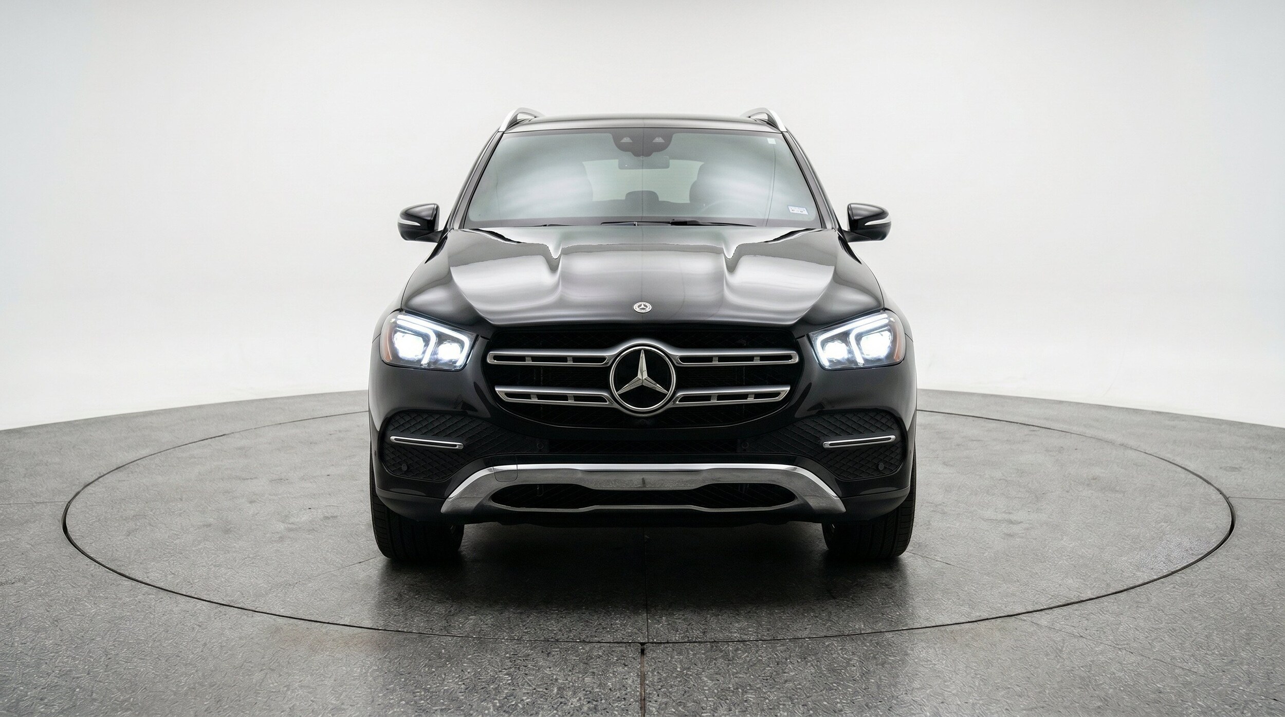 Thumbnail: 2026 Mercedes-Benz GLE - 2
