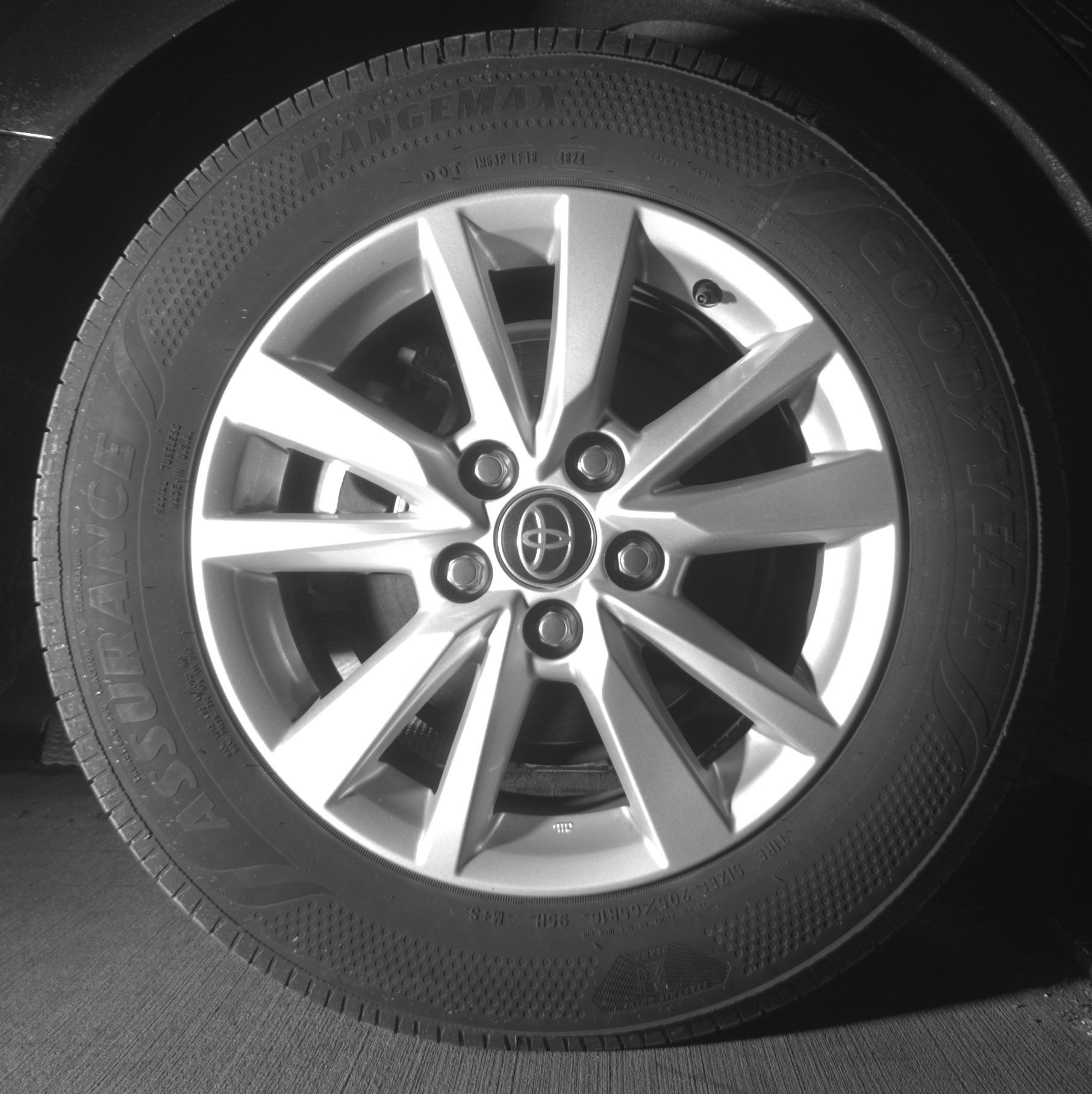 Thumbnail: 2025 Toyota Camry - 15