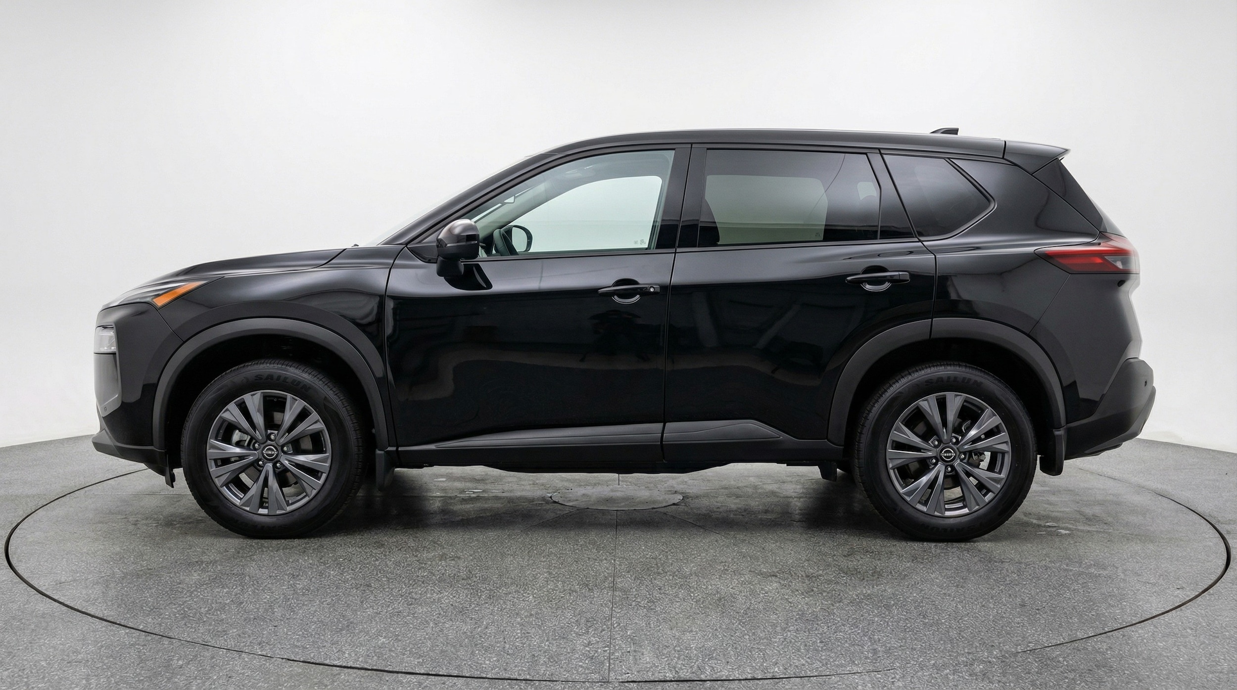 Thumbnail: 2025 Nissan Rogue - 4