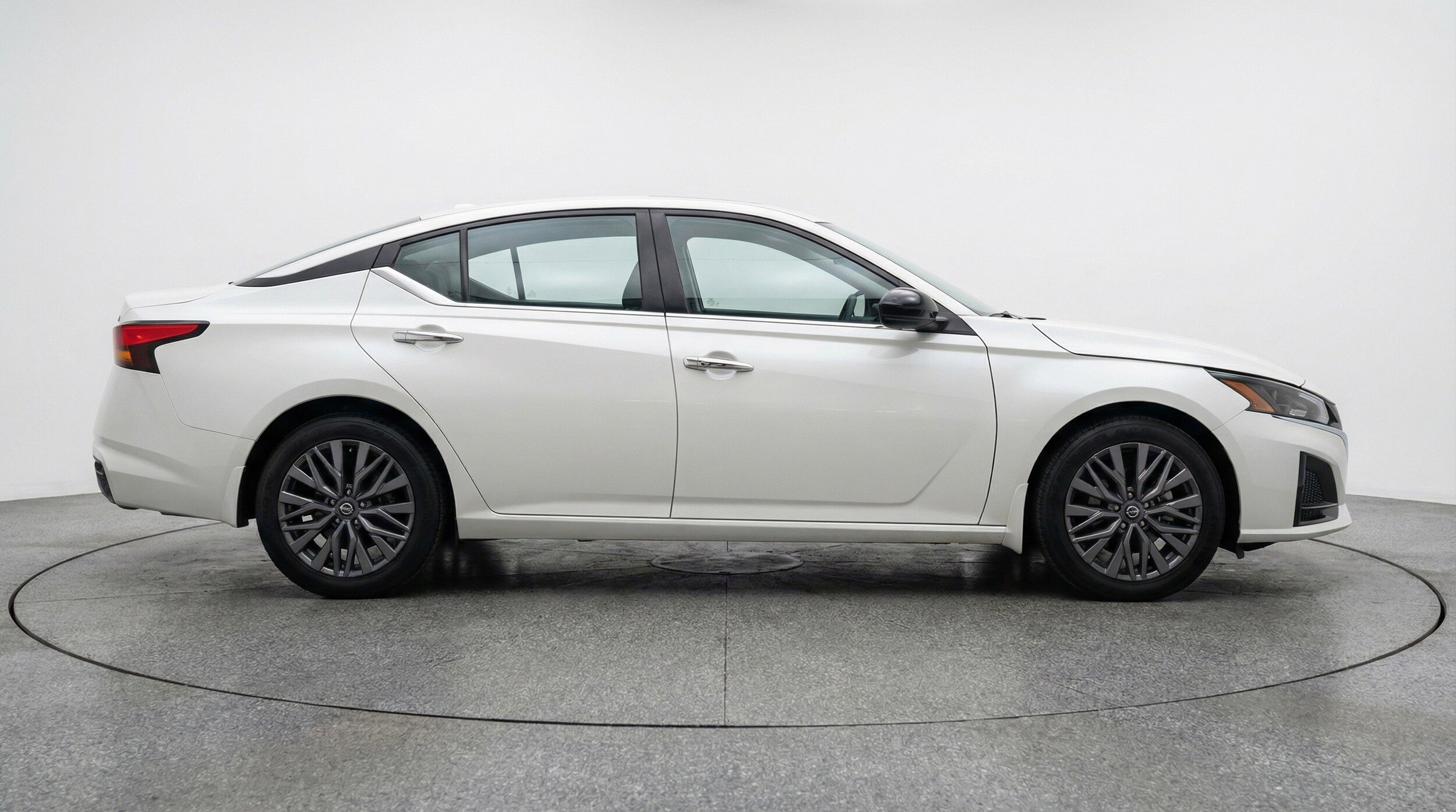 Thumbnail: 2025 Nissan Altima - 11