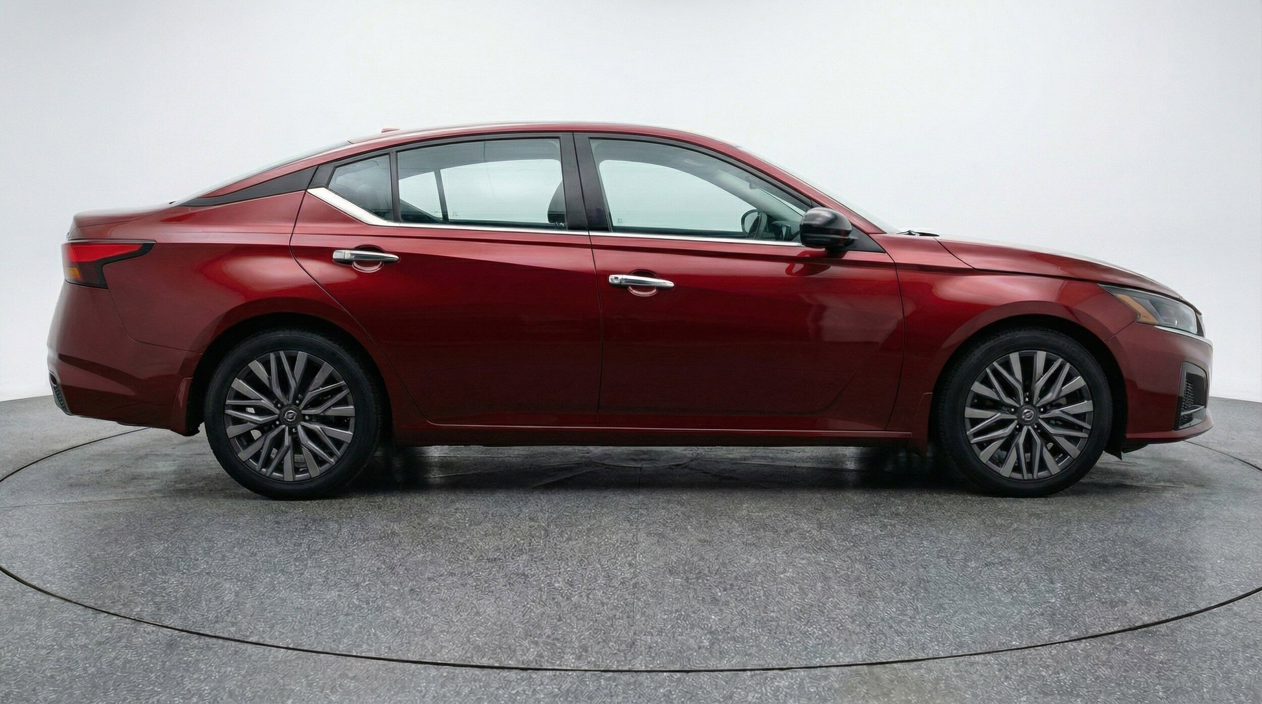 Thumbnail: 2025 Nissan Altima - 11