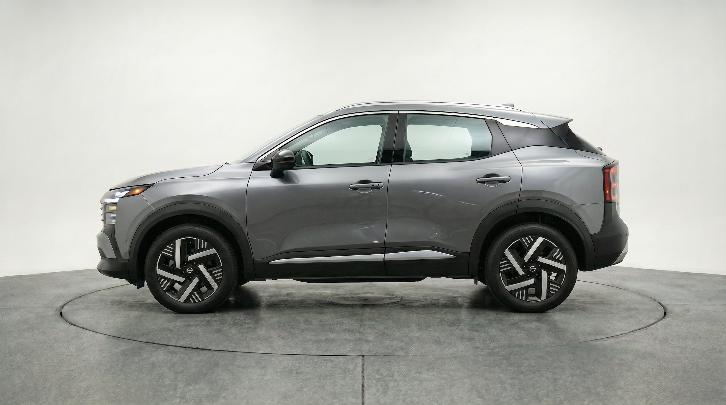 Thumbnail: 2026 Nissan Kicks - 5
