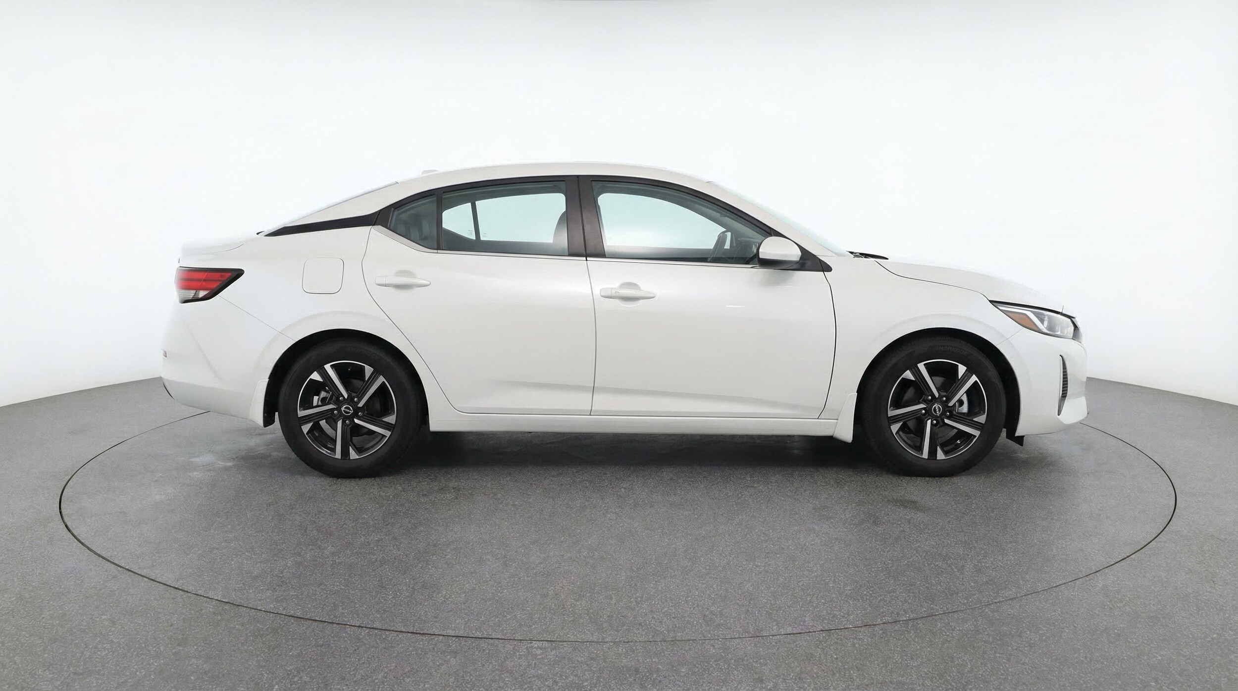 Thumbnail: 2025 Nissan Sentra - 11