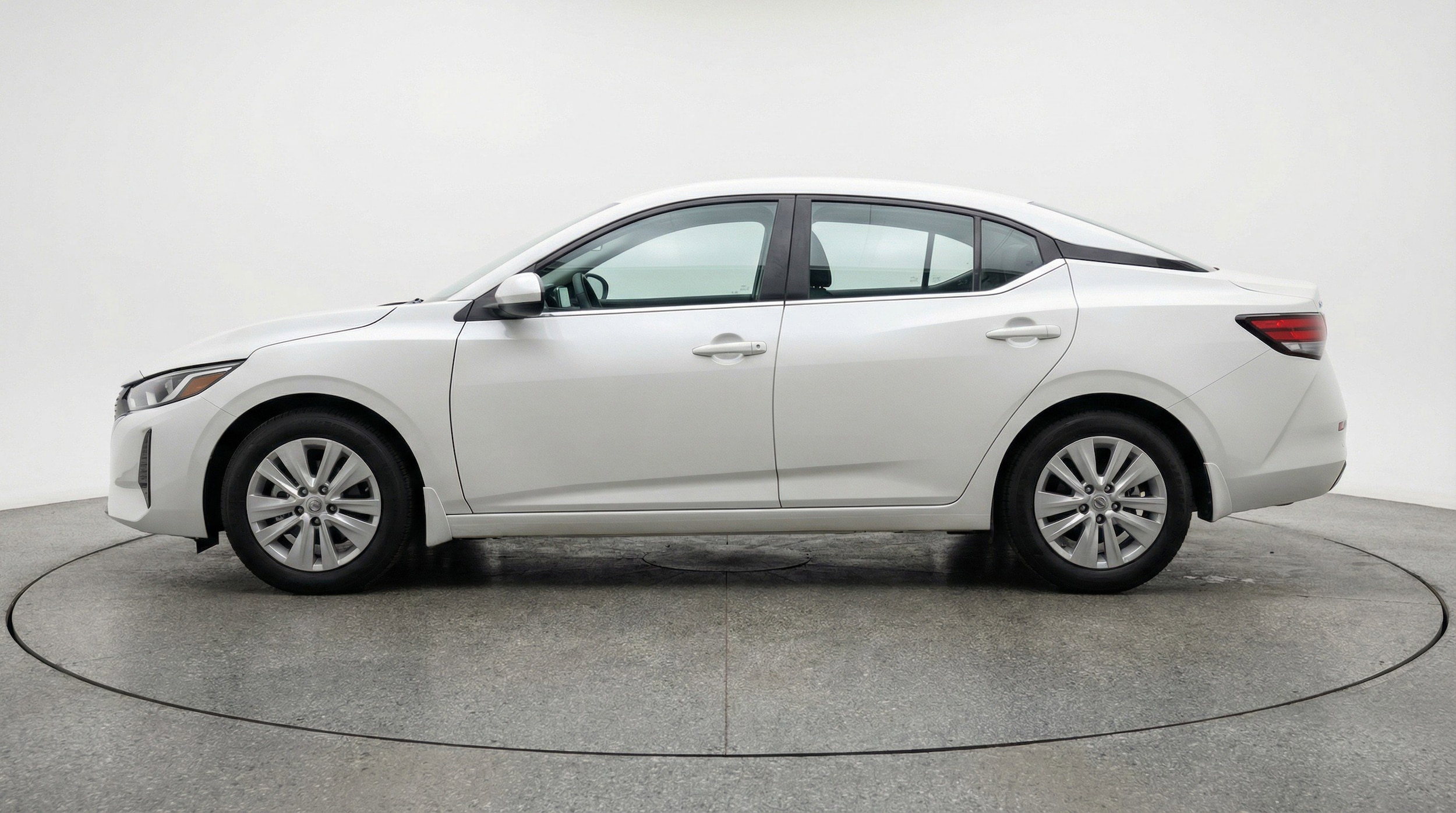 Thumbnail: 2025 Nissan Sentra - 5