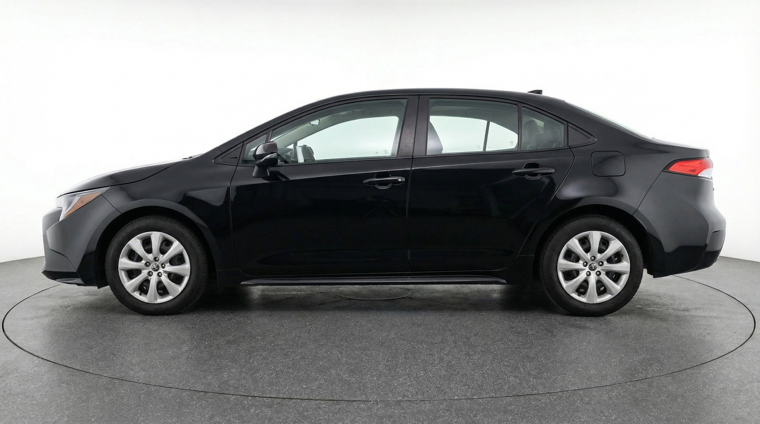 Thumbnail: 2025 Toyota Corolla - 5