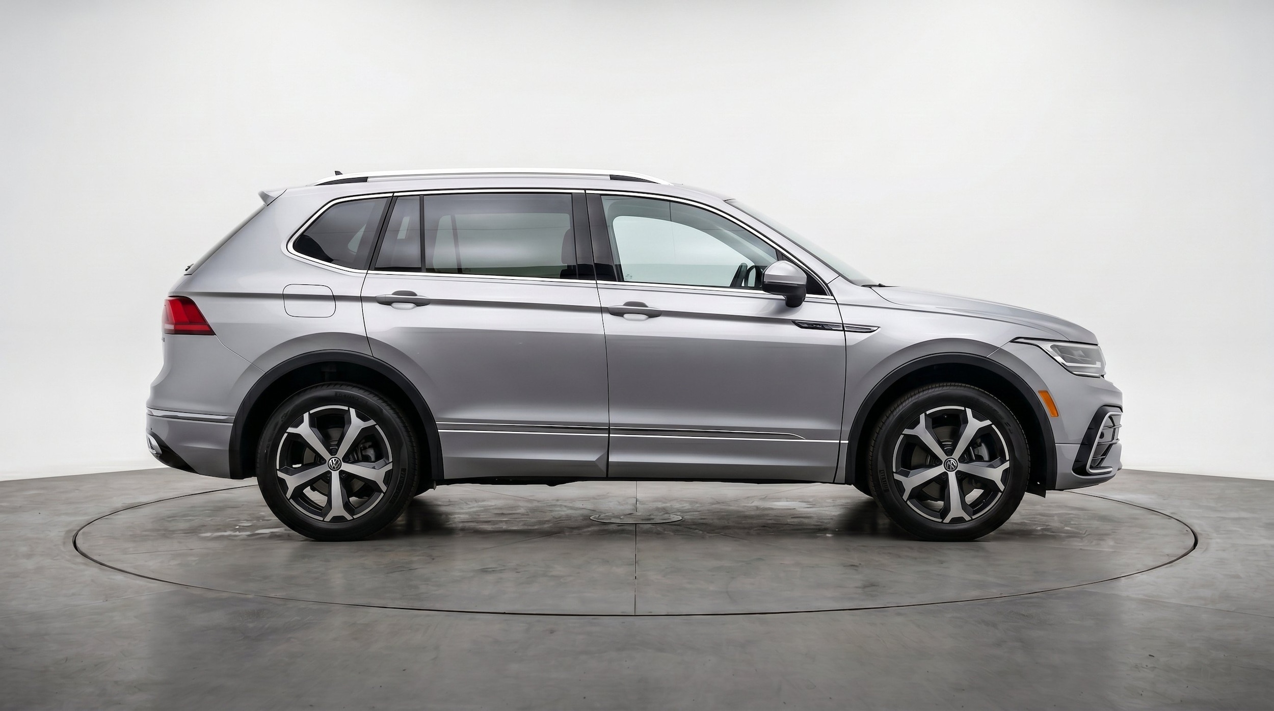 Thumbnail: 2026 Volkswagen Tiguan - 11