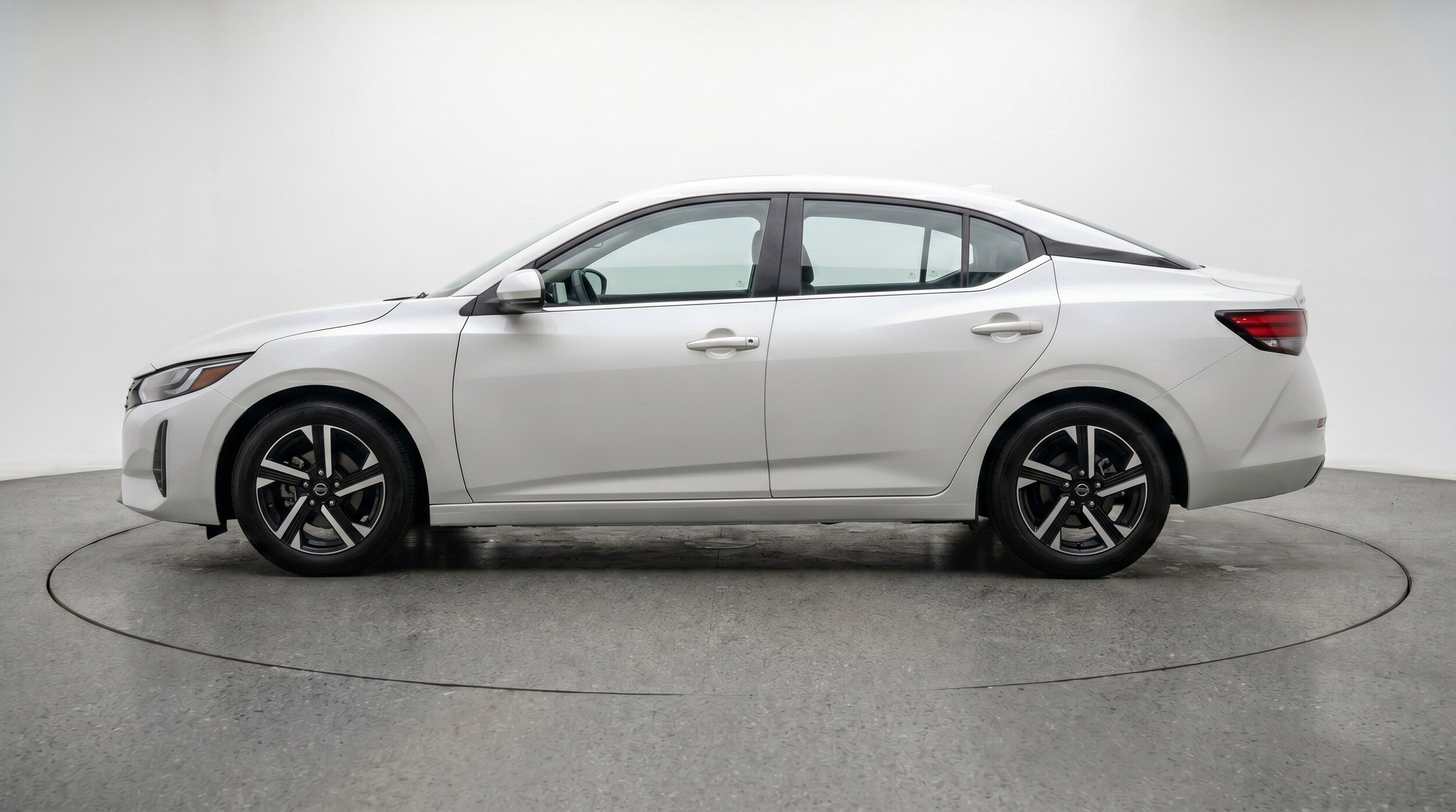 Thumbnail: 2025 Nissan Sentra - 5