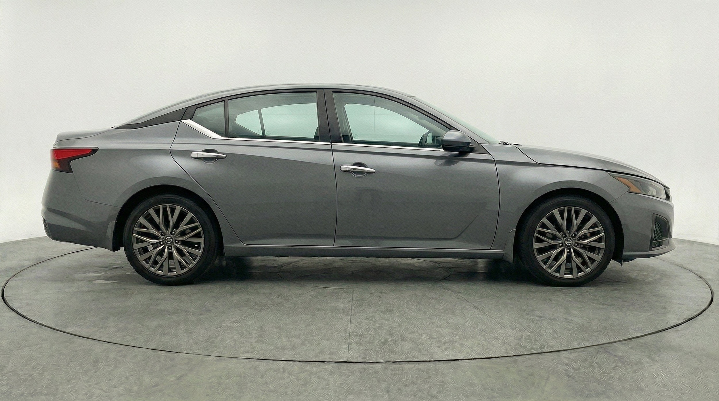 Thumbnail: 2025 Nissan Altima - 11