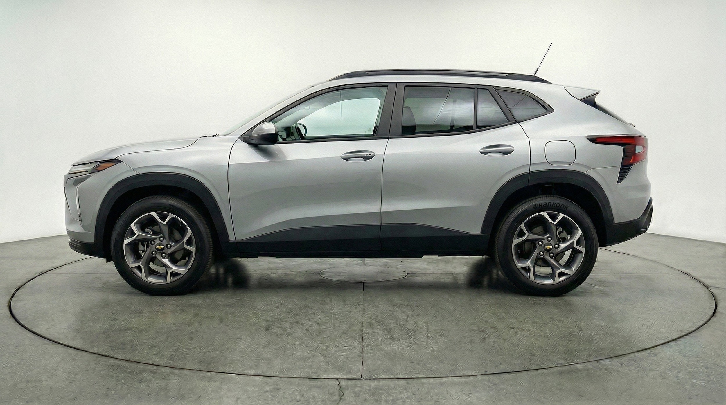 Thumbnail: 2025 Chevrolet Trax - 5