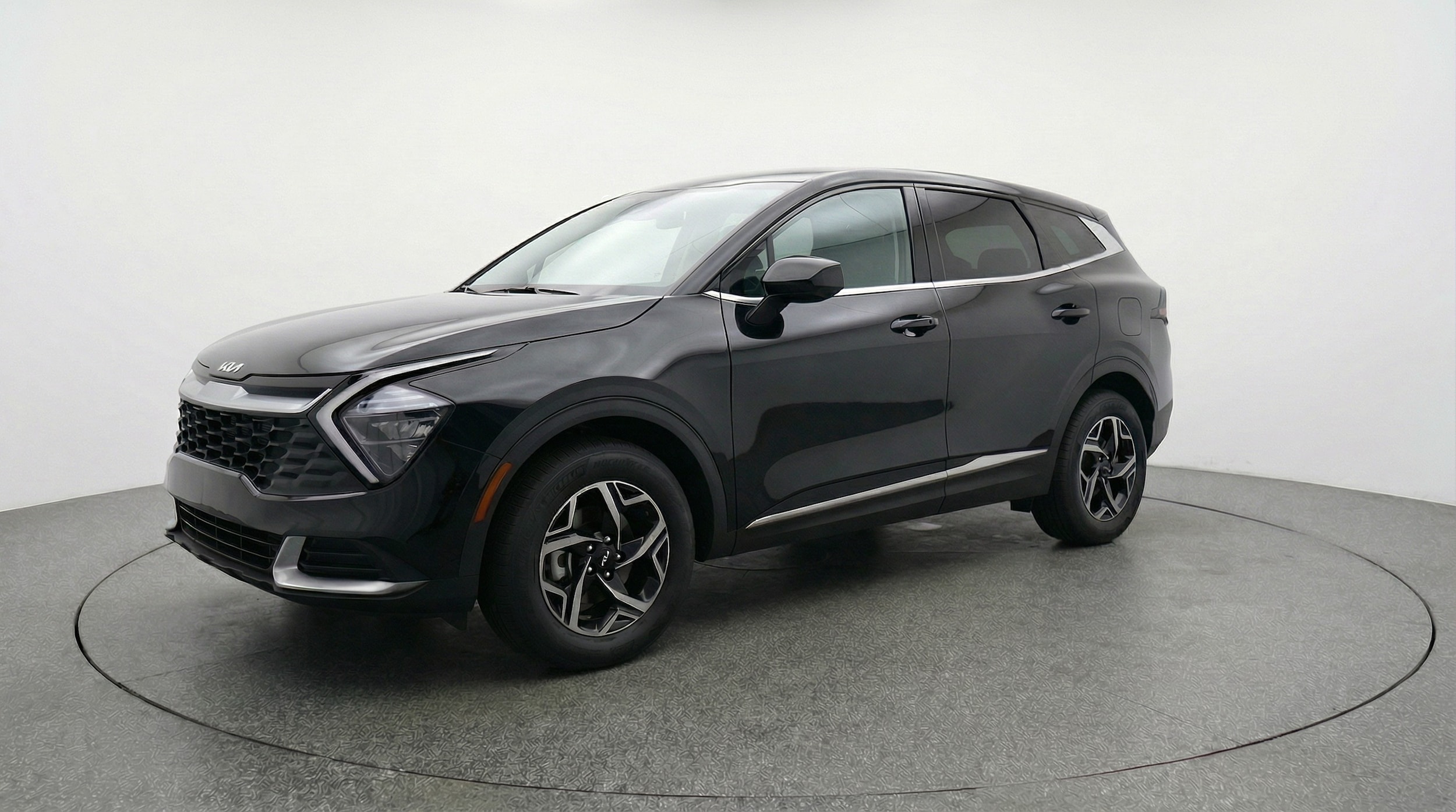 Thumbnail: 2025 Kia Sportage - 3