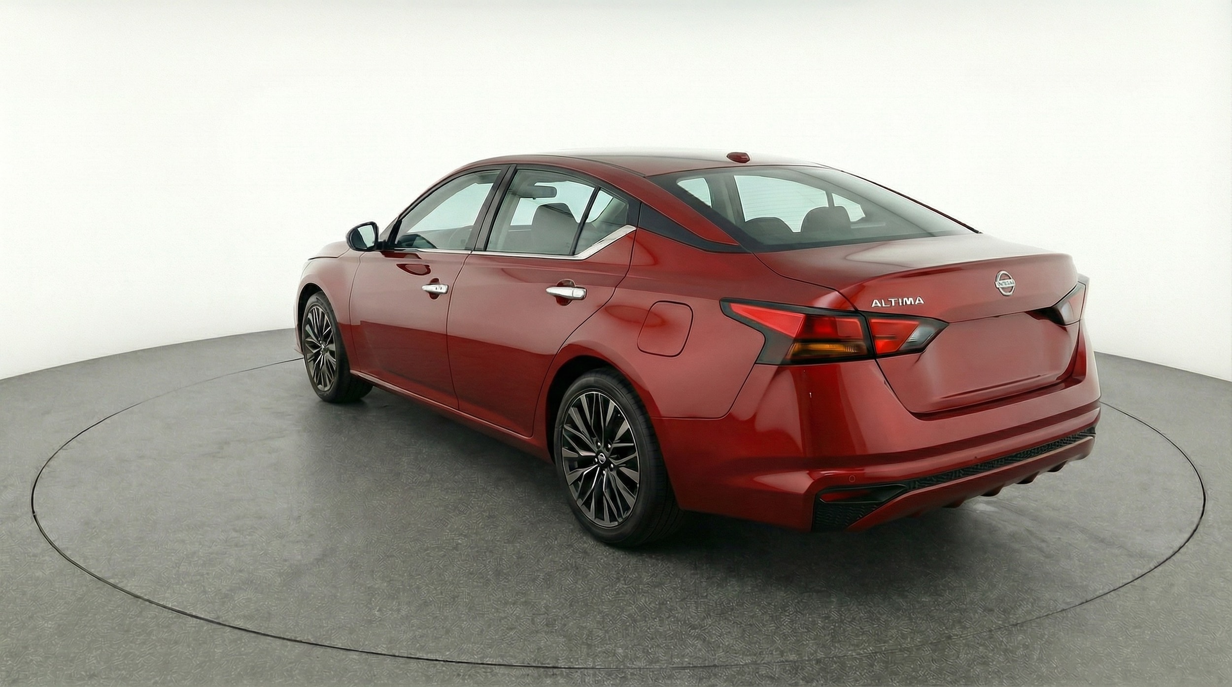 Thumbnail: 2025 Nissan Altima - 5