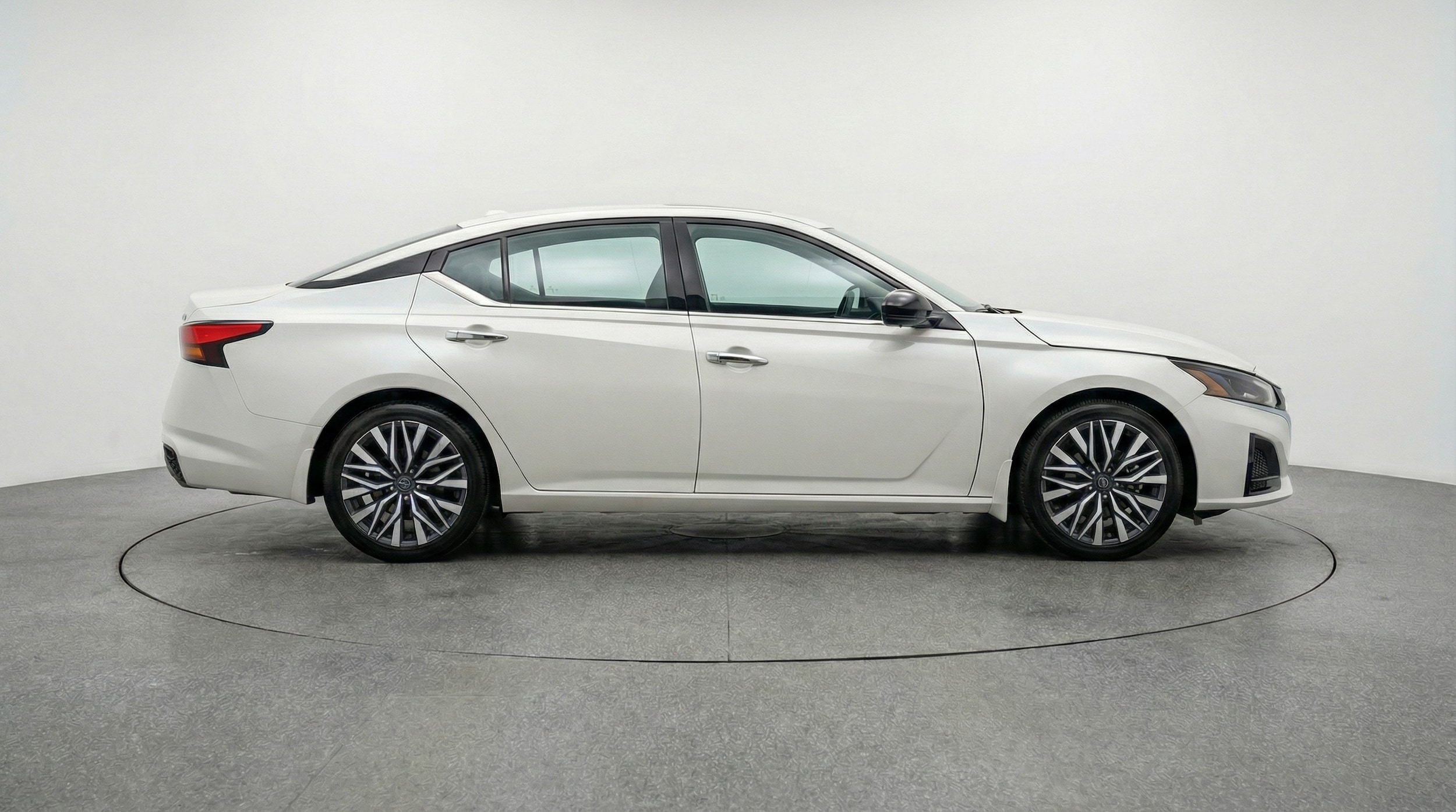 Thumbnail: 2025 Nissan Altima - 8