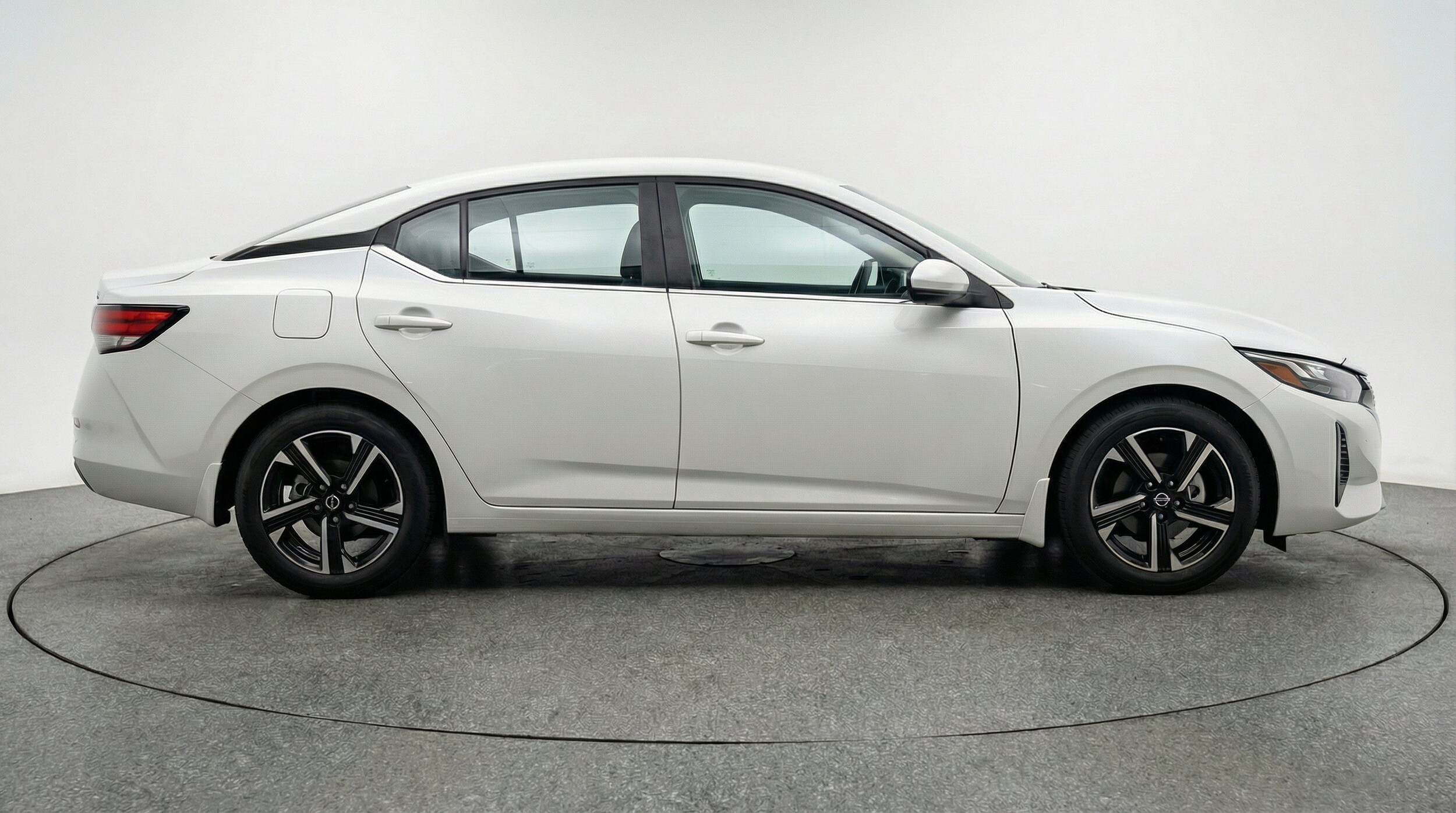 Thumbnail: 2025 Nissan Sentra - 11
