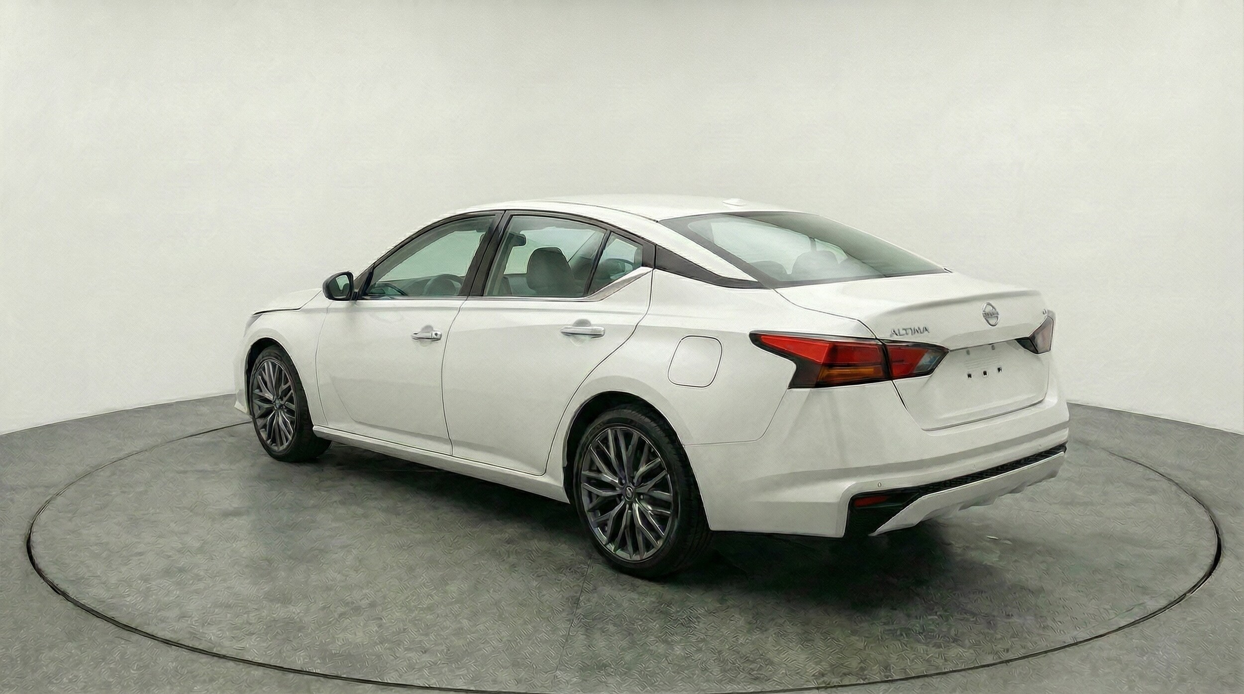 Thumbnail: 2025 Nissan Altima - 5