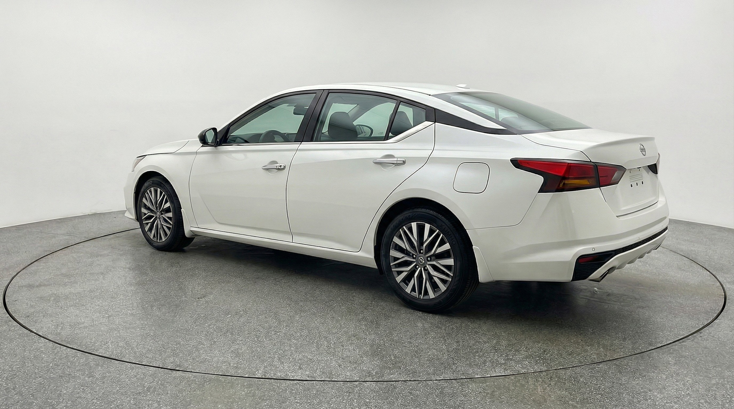 Thumbnail: 2025 Nissan Altima - 6