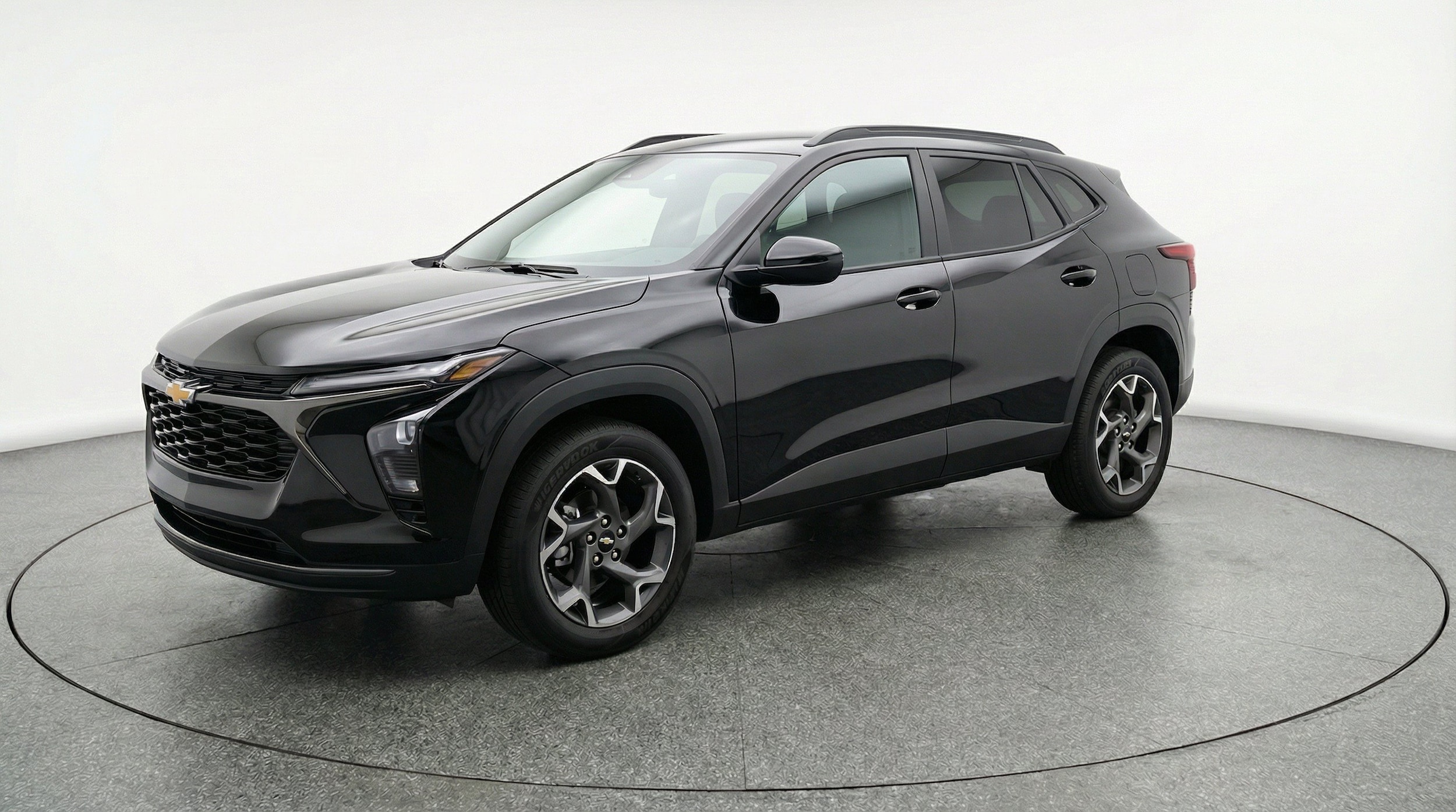 Thumbnail: 2025 Chevrolet Trax - 3