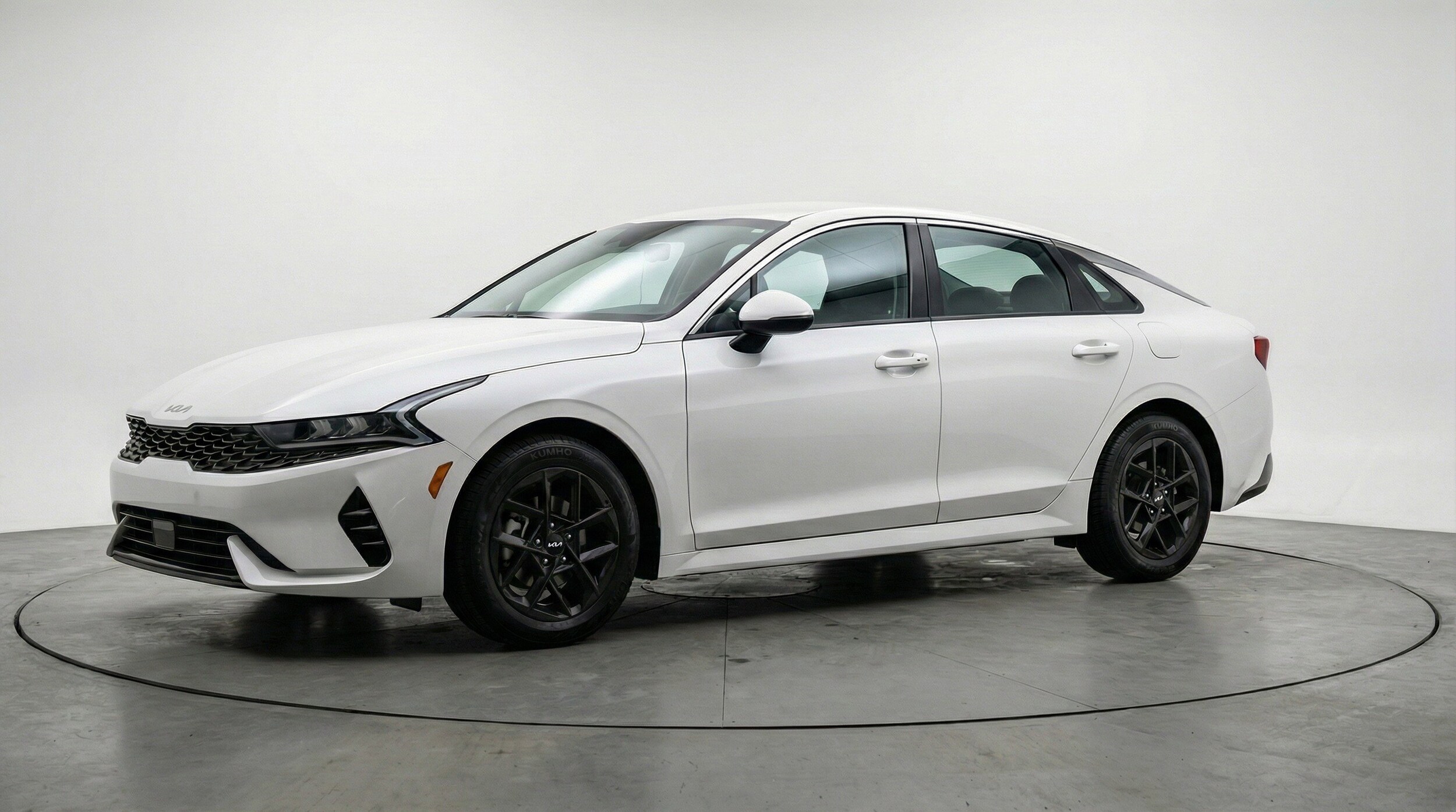 Thumbnail: 2025 Kia K5 - 3