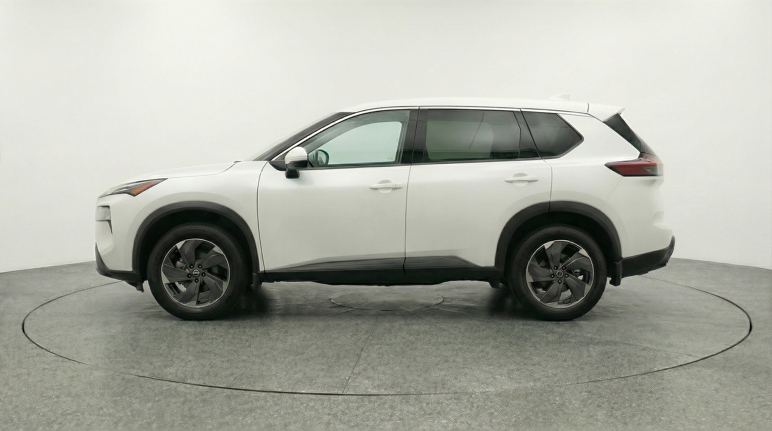 Thumbnail: 2025 Nissan Rogue - 5