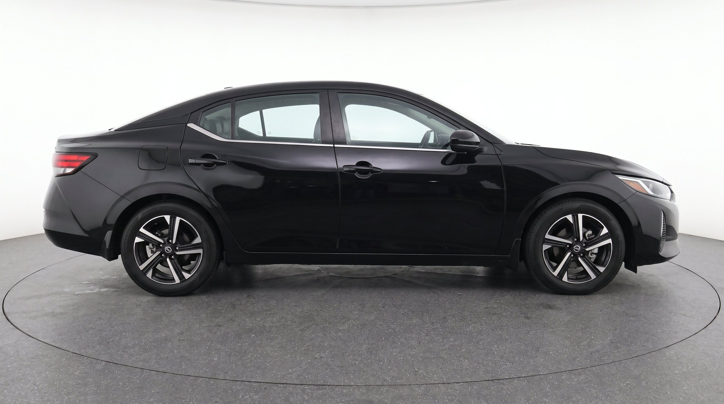 Thumbnail: 2025 Nissan Sentra - 11