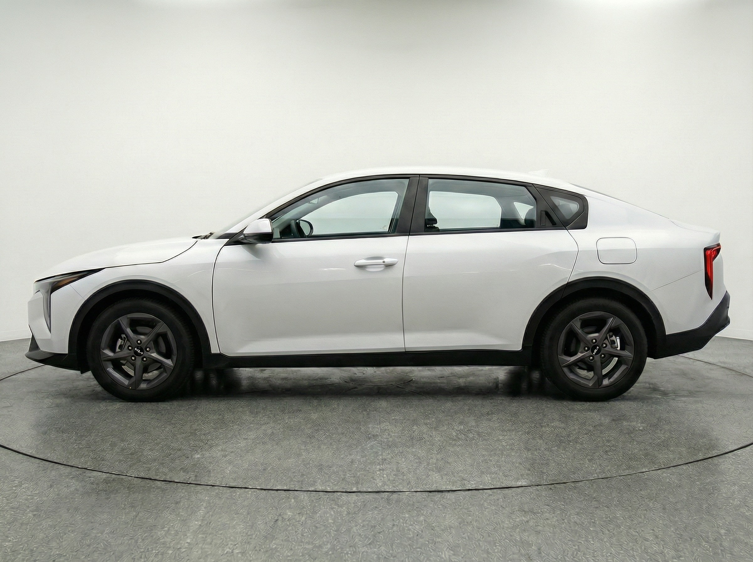 Thumbnail: 2025 Kia K4 - 4