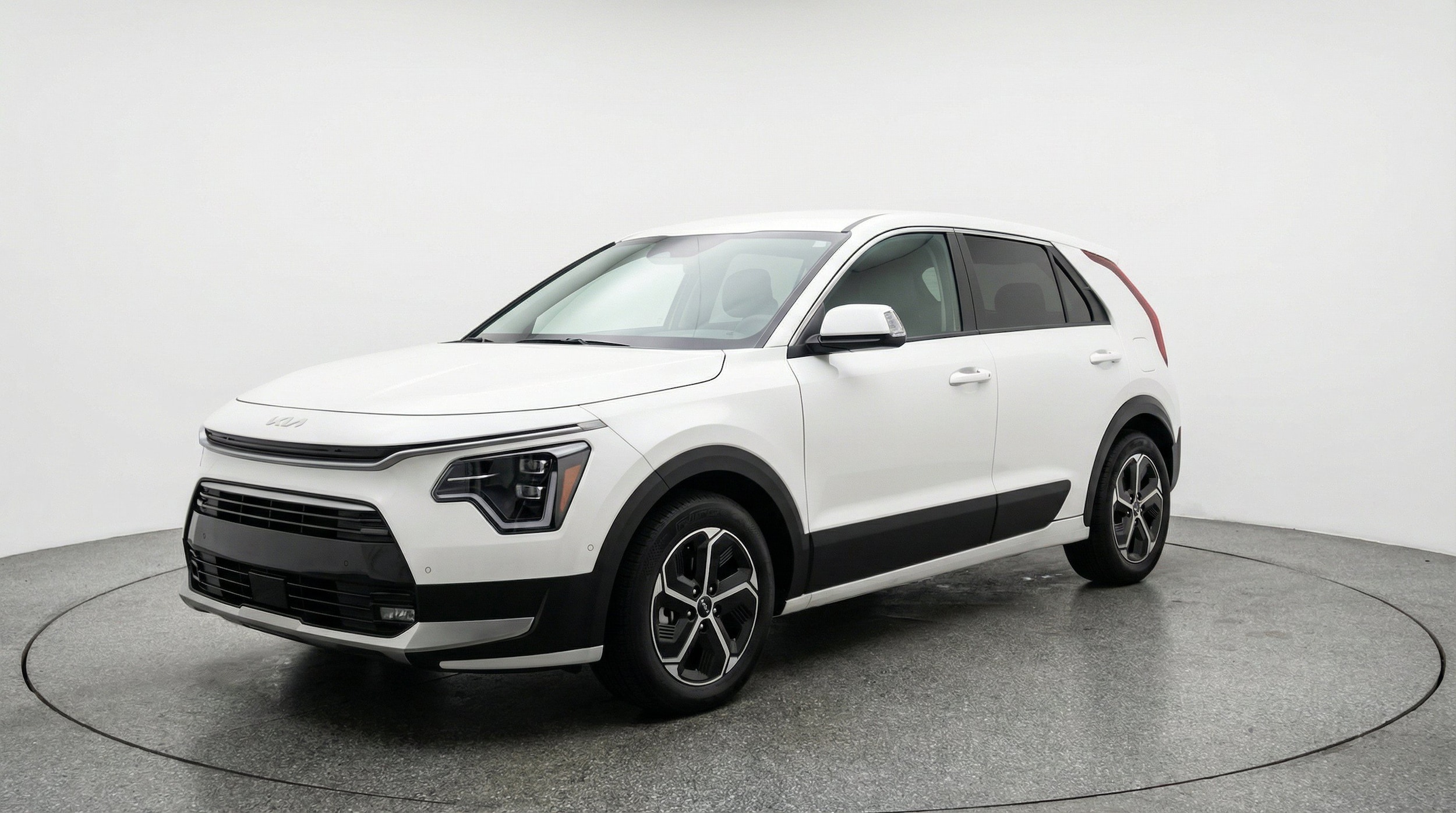 Thumbnail: 2026 Kia Niro - 3
