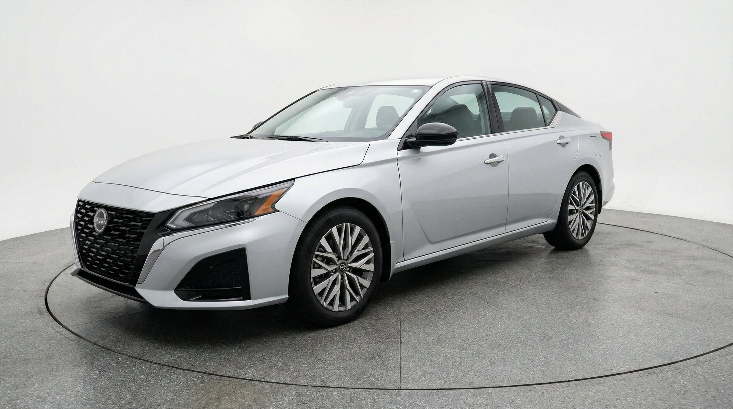 Thumbnail: 2025 Nissan Altima - 3